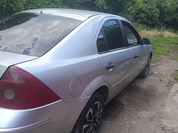 Авто Ford Mondeo 2001 № 8865625
