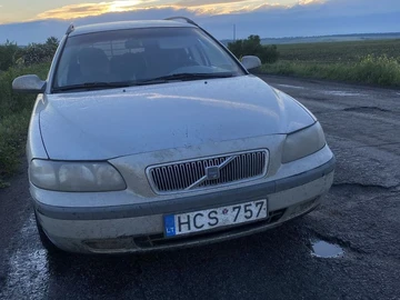 Авто Volvo V70 2001 № 8865629