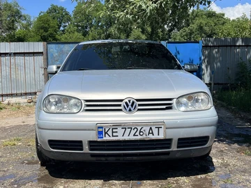 Авто Volkswagen Golf 1999 № 8865650