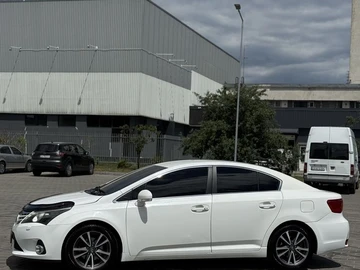 Авто Toyota Avensis 2013 № 8865806