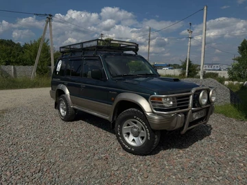 Авто Mitsubishi Pajero 1997 № 8865838