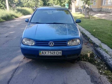 Авто Volkswagen Golf 2000 № 8865890