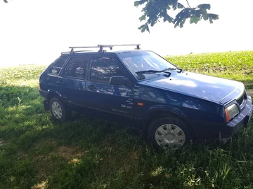 Авто ВАЗ 2109 2000 № 8866246