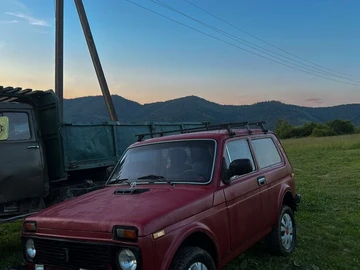 Авто ВАЗ 21121 1984 № 8866375