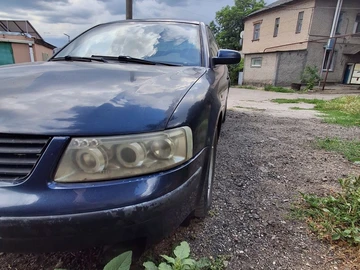 Авто Volkswagen Passat Sedan 1999 № 8866438