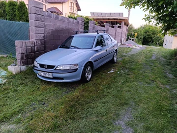 Авто Opel Vectra 1997 № 8866464