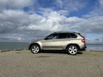 Авто BMW X5 2009 № 8866762