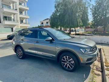 Авто Volkswagen Tiguan 2020 № 8866764