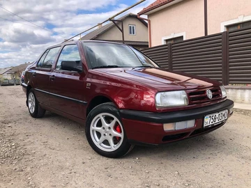 Авто Volkswagen Vento 1993 № 8866811