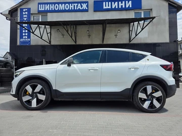 Авто Volvo 240 2023 № 8866868