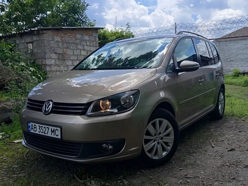 Авто Volkswagen Touran 2012 № 8867267