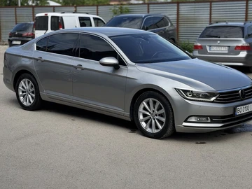 Авто Volkswagen Passat Sedan 2018 № 8867750