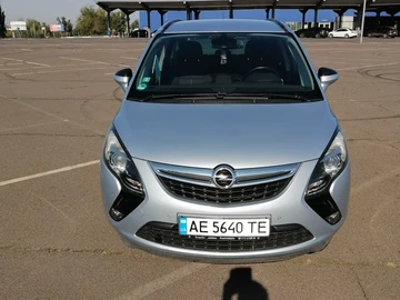 Авто Opel Zafira 2015 № 8867773