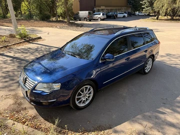 Авто Volkswagen Passat Variant 2006 № 8867875
