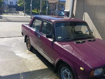 Авто ВАЗ 2107 2001 № 8868112