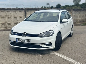Авто Volkswagen Golf 2020 № 8868225