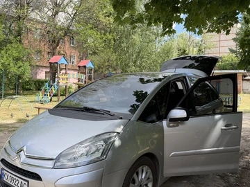 Авто Citroen C4 Picasso 2010 № 8868251