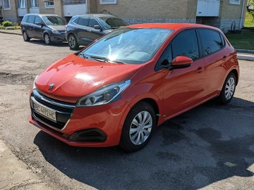 Авто Peugeot 208 2015 № 8868265