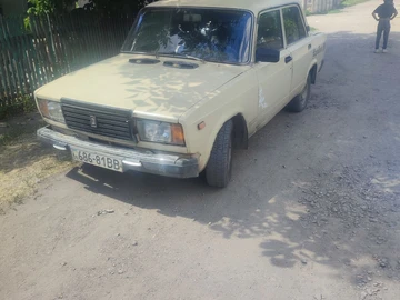 Авто ВАЗ 2107 1992 № 8868309