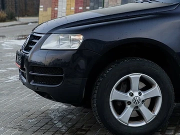 Авто Volkswagen Touareg 2006 № 8868310