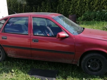 Авто Opel Vectra 1989 № 8868481