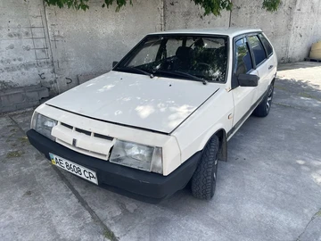 Авто ВАЗ 2109 1993 № 8868937