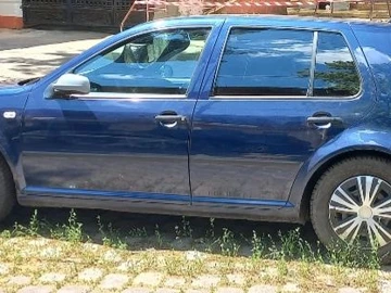 Авто Volkswagen Golf 2000 № 8868974