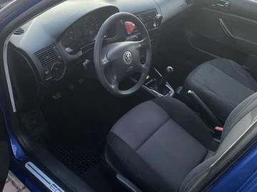 Авто Volkswagen Golf 2001 № 8869102