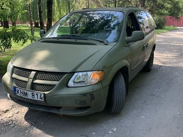 Авто KIA Carnival 2000 № 8869315