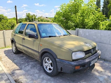Авто Volkswagen Golf 1992 № 8869339