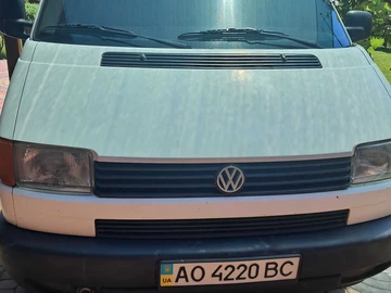 Авто Volkswagen Transporter 2000 № 8869426