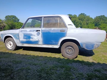 Авто ВАЗ 2107 1999 № 8869433