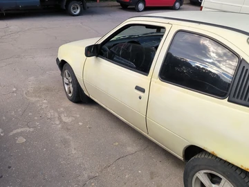 Авто Opel Kadett 1989 № 8869437