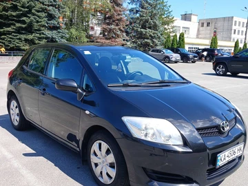 Авто Toyota Auris 2007 № 8869492