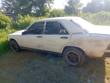 Авто Mercedes 190 1998 № 8869494