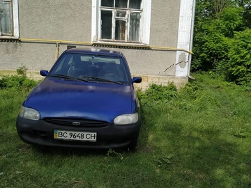 Авто Ford Escort 1995 № 8869618