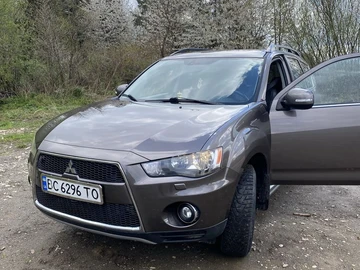 Авто Mitsubishi Outlander 2012 № 8869628