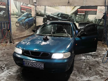 Авто Daewoo Nubira 1998 № 8869800