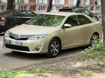 Авто Toyota Camry 2012 № 8869931