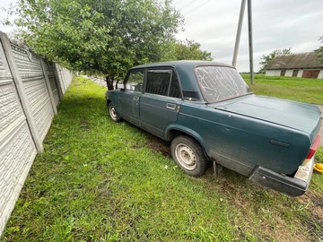 Авто ВАЗ 2107 2004 № 8870100