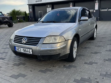 Авто Volkswagen Passat Sedan 2002 № 8870171