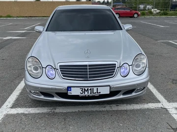 Авто Mercedes 220 2003 № 8870410