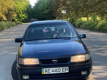 Авто Opel Vectra 1991 № 8870480
