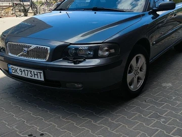 Авто Volvo V70 2004 № 8870489