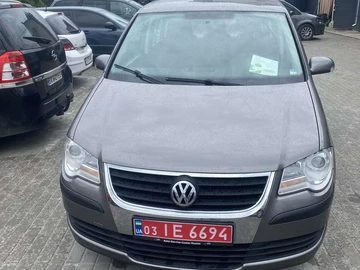 Авто Volkswagen Touran 2007 № 8870526