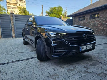 Авто Volkswagen Touareg 2021 № 8870882
