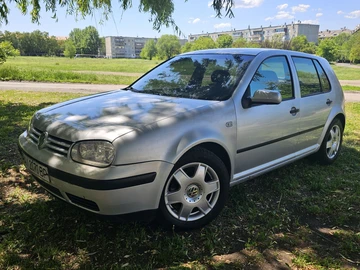 Авто Volkswagen Golf 2003 № 8870914