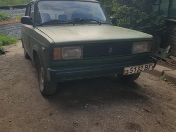 Авто ВАЗ 2107 2004 № 8871039