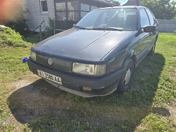Авто Volkswagen Passat Sedan 1991 № 8871166