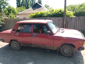 Авто ВАЗ 2107 1982 № 8871331